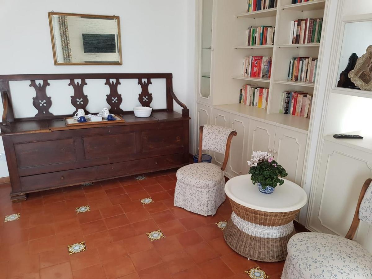La Terrazza Di Anna Sassari Exterior foto